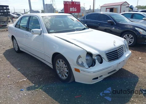 2001 Mercedes-Benz E 320 from USA, damaged, VIN WDBJF65JX1B180132